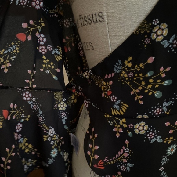 Loft Floral Black Wrap Top - Picture 8 of 12